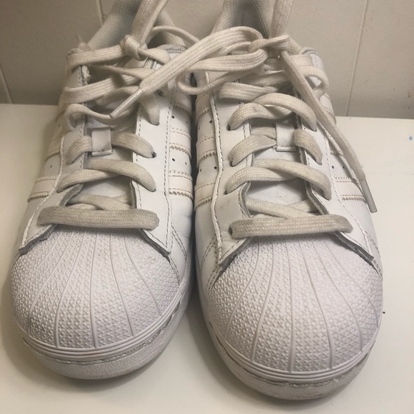 Superstar Foundation - Picture 2 of 4